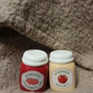 Homemade Jam and Jelly Ceramic Shakers